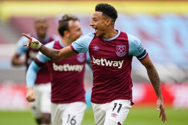 掘金队首节打出13-2攻击波，将分差拉大到两位数